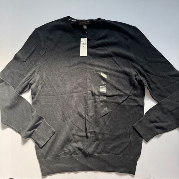 Banana Republic Black Luxe Sweater Collection V-Neck Size Medium NWT - Picture 2 of 7